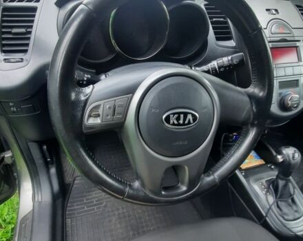 Серый Киа Soul, объемом двигателя 0 л и пробегом 240 тыс. км за 6500 $, фото 5 на Automoto.ua