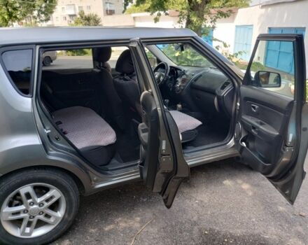Сірий Кіа Soul, об'ємом двигуна 2 л та пробігом 328 тис. км за 7000 $, фото 6 на Automoto.ua