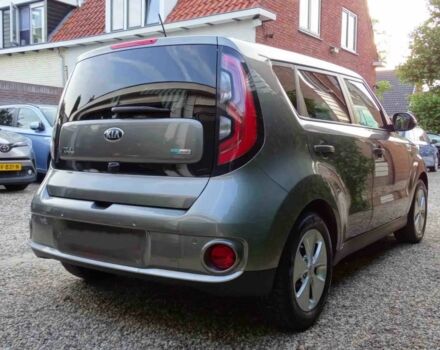 Сірий Кіа Soul, об'ємом двигуна 0 л та пробігом 116 тис. км за 5600 $, фото 2 на Automoto.ua