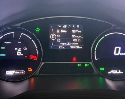 Серый Киа Soul, объемом двигателя 0 л и пробегом 94 тыс. км за 8100 $, фото 9 на Automoto.ua