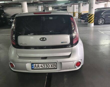 Сірий Кіа Soul, об'ємом двигуна 0 л та пробігом 125 тис. км за 7000 $, фото 2 на Automoto.ua