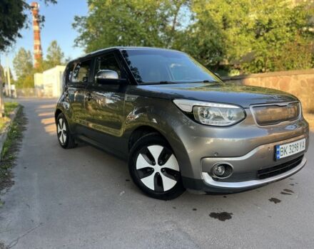 Серый Киа Soul, объемом двигателя 0 л и пробегом 99 тыс. км за 6800 $, фото 1 на Automoto.ua