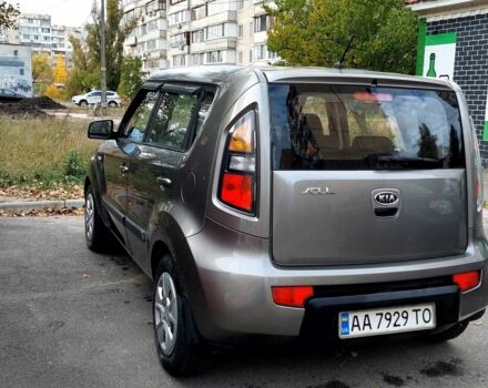 Серый Киа Soul, объемом двигателя 1.6 л и пробегом 109 тыс. км за 7900 $, фото 8 на Automoto.ua