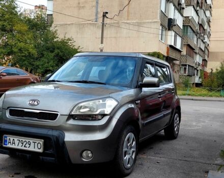 Серый Киа Soul, объемом двигателя 1.6 л и пробегом 109 тыс. км за 7900 $, фото 13 на Automoto.ua