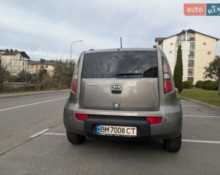 Серый Киа Soul, объемом двигателя 1.6 л и пробегом 210 тыс. км за 5900 $, фото 12 на Automoto.ua
