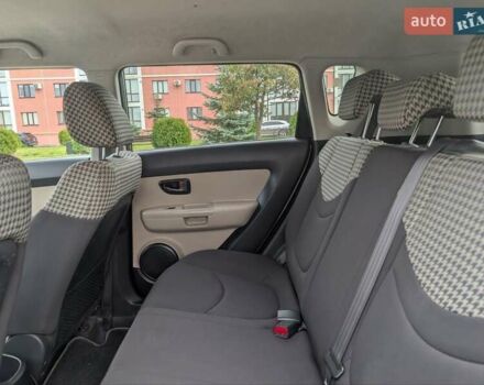 Серый Киа Soul, объемом двигателя 1.6 л и пробегом 210 тыс. км за 5900 $, фото 26 на Automoto.ua