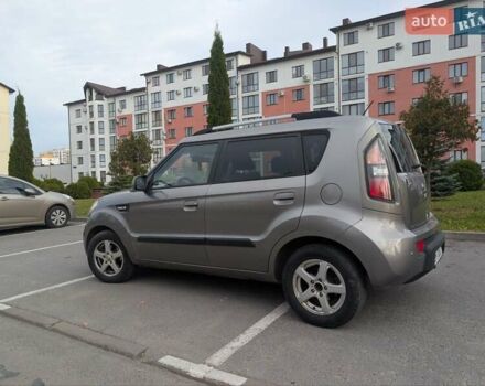 Серый Киа Soul, объемом двигателя 1.6 л и пробегом 210 тыс. км за 5900 $, фото 14 на Automoto.ua