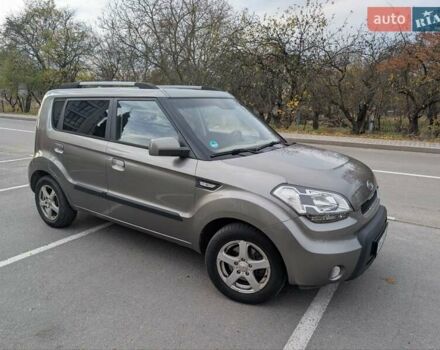 Серый Киа Soul, объемом двигателя 1.6 л и пробегом 210 тыс. км за 5900 $, фото 9 на Automoto.ua