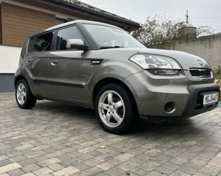 Киа Soul 2009 в Виннице на Automoto.ua Серый Киа Soul, объемом двигателя 1.6 л и пробегом 163 тыс. км за 7700 $, фото 2 на Automoto.ua