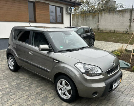 Киа Soul 2009 в Виннице на Automoto.ua Серый Киа Soul, объемом двигателя 1.6 л и пробегом 163 тыс. км за 7700 $, фото 8 на Automoto.ua