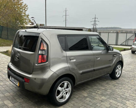 Киа Soul 2009 в Виннице на Automoto.ua Серый Киа Soul, объемом двигателя 1.6 л и пробегом 163 тыс. км за 7700 $, фото 10 на Automoto.ua