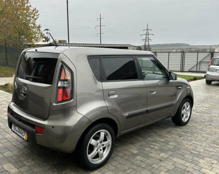 Киа Soul 2009 в Виннице на Automoto.ua Серый Киа Soul, объемом двигателя 1.6 л и пробегом 163 тыс. км за 7700 $, фото 11 на Automoto.ua