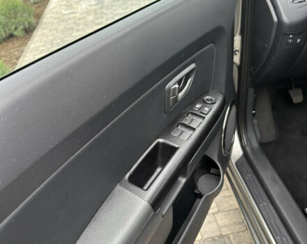 Киа Soul 2009 в Виннице на Automoto.ua Серый Киа Soul, объемом двигателя 1.6 л и пробегом 163 тыс. км за 7700 $, фото 19 на Automoto.ua