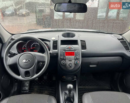 Серый Киа Soul, объемом двигателя 1.6 л и пробегом 40 тыс. км за 9600 $, фото 2 на Automoto.ua