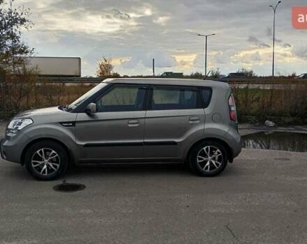 Киа Soul 2010 в Пирятине на Automoto.ua Серый Киа Soul, объемом двигателя 1.59 л и пробегом 218 тыс. км за 6300 $, фото 7 на Automoto.ua