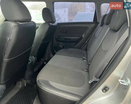 Серый Киа Soul, объемом двигателя 1.6 л и пробегом 40 тыс. км за 9600 $, фото 11 на Automoto.ua