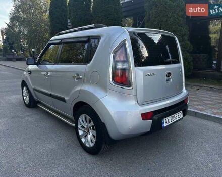 Серый Киа Soul, объемом двигателя 1.6 л и пробегом 123 тыс. км за 8500 $, фото 3 на Automoto.ua