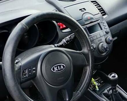 Киа Soul 2010 в Пирятине на Automoto.ua Серый Киа Soul, объемом двигателя 1.59 л и пробегом 218 тыс. км за 6300 $, фото 2 на Automoto.ua