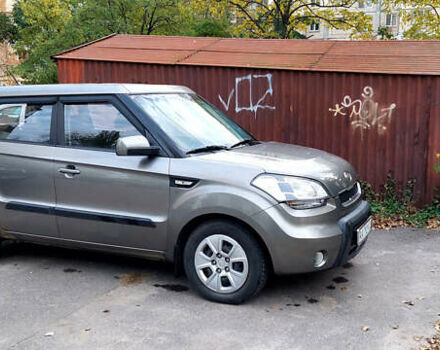 Серый Киа Soul, объемом двигателя 1.6 л и пробегом 109 тыс. км за 8300 $, фото 15 на Automoto.ua
