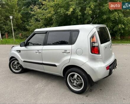 Серый Киа Soul, объемом двигателя 1.6 л и пробегом 275 тыс. км за 5999 $, фото 2 на Automoto.ua