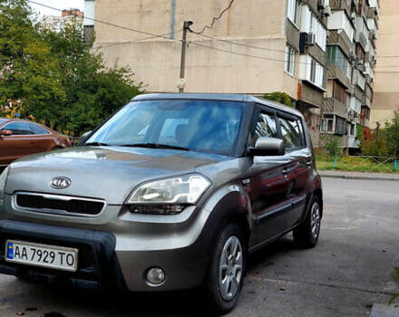 Серый Киа Soul, объемом двигателя 1.6 л и пробегом 109 тыс. км за 8300 $, фото 13 на Automoto.ua