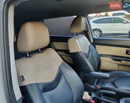 Сірий Кіа Soul, об'ємом двигуна 1.59 л та пробігом 240 тис. км за 7500 $, фото 11 на Automoto.ua