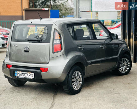 Сірий Кіа Soul, об'ємом двигуна 1.6 л та пробігом 18 тис. км за 9999 $, фото 3 на Automoto.ua