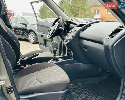 Сірий Кіа Soul, об'ємом двигуна 1.6 л та пробігом 18 тис. км за 9999 $, фото 30 на Automoto.ua