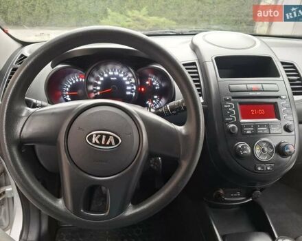 Сірий Кіа Soul, об'ємом двигуна 1.59 л та пробігом 86 тис. км за 6900 $, фото 44 на Automoto.ua