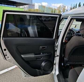 Серый Киа Soul, объемом двигателя 1.59 л и пробегом 184 тыс. км за 8500 $, фото 13 на Automoto.ua