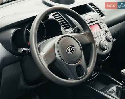Сірий Кіа Soul, об'ємом двигуна 1.6 л та пробігом 18 тис. км за 9999 $, фото 36 на Automoto.ua