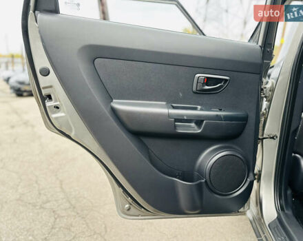 Серый Киа Soul, объемом двигателя 1.6 л и пробегом 18 тыс. км за 10500 $, фото 16 на Automoto.ua