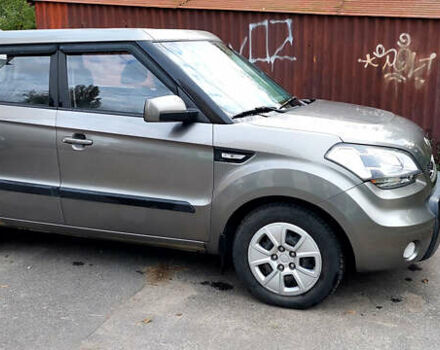 Серый Киа Soul, объемом двигателя 1.6 л и пробегом 109 тыс. км за 8300 $, фото 3 на Automoto.ua