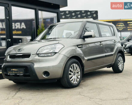 Серый Киа Soul, объемом двигателя 1.6 л и пробегом 18 тыс. км за 10500 $, фото 5 на Automoto.ua