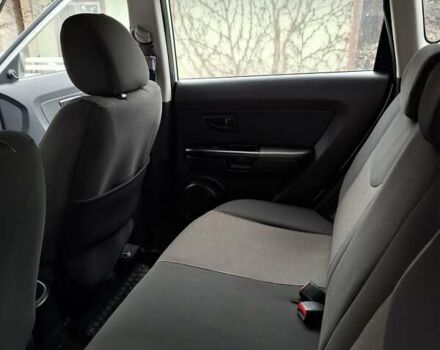 Сірий Кіа Soul, об'ємом двигуна 1.59 л та пробігом 86 тис. км за 6900 $, фото 35 на Automoto.ua