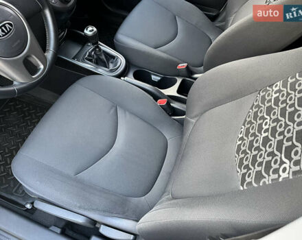 Серый Киа Soul, объемом двигателя 1.59 л и пробегом 83 тыс. км за 8300 $, фото 19 на Automoto.ua