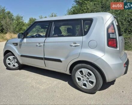 Серый Киа Soul, объемом двигателя 1.59 л и пробегом 59 тыс. км за 9000 $, фото 1 на Automoto.ua