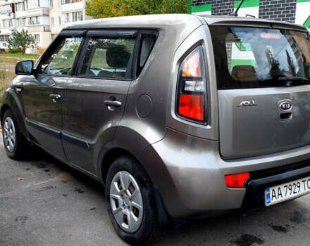 Серый Киа Soul, объемом двигателя 1.6 л и пробегом 109 тыс. км за 8300 $, фото 10 на Automoto.ua
