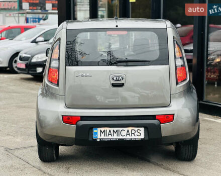 Сірий Кіа Soul, об'ємом двигуна 1.6 л та пробігом 18 тис. км за 9999 $, фото 6 на Automoto.ua