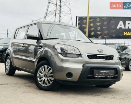 Серый Киа Soul, объемом двигателя 1.6 л и пробегом 18 тыс. км за 10500 $, фото 2 на Automoto.ua