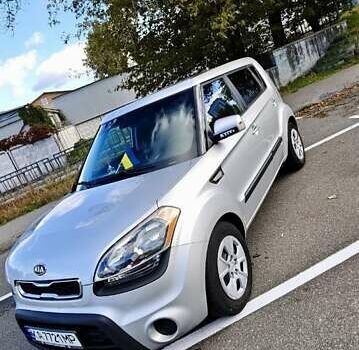 Серый Киа Soul, объемом двигателя 1.59 л и пробегом 184 тыс. км за 8500 $, фото 3 на Automoto.ua
