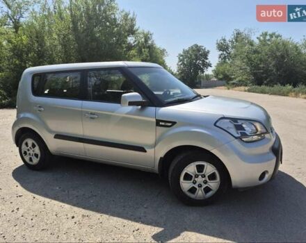 Серый Киа Soul, объемом двигателя 1.59 л и пробегом 59 тыс. км за 9000 $, фото 4 на Automoto.ua