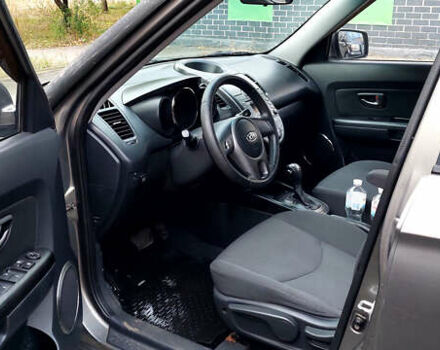 Серый Киа Soul, объемом двигателя 1.6 л и пробегом 109 тыс. км за 8300 $, фото 23 на Automoto.ua