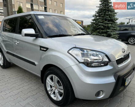Серый Киа Soul, объемом двигателя 1.59 л и пробегом 83 тыс. км за 8300 $, фото 6 на Automoto.ua