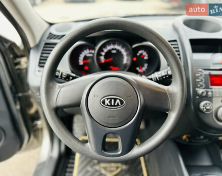 Серый Киа Soul, объемом двигателя 1.6 л и пробегом 18 тыс. км за 10500 $, фото 26 на Automoto.ua