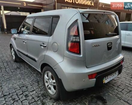 Сірий Кіа Soul, об'ємом двигуна 1.59 л та пробігом 240 тис. км за 7500 $, фото 5 на Automoto.ua