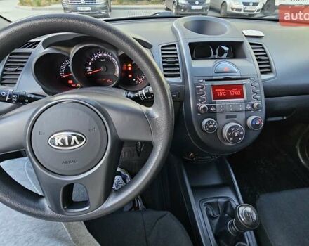 Серый Киа Soul, объемом двигателя 1.6 л и пробегом 114 тыс. км за 8300 $, фото 5 на Automoto.ua