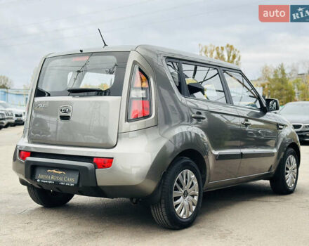 Серый Киа Soul, объемом двигателя 1.6 л и пробегом 18 тыс. км за 10500 $, фото 9 на Automoto.ua