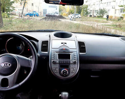 Серый Киа Soul, объемом двигателя 1.6 л и пробегом 109 тыс. км за 8300 $, фото 25 на Automoto.ua