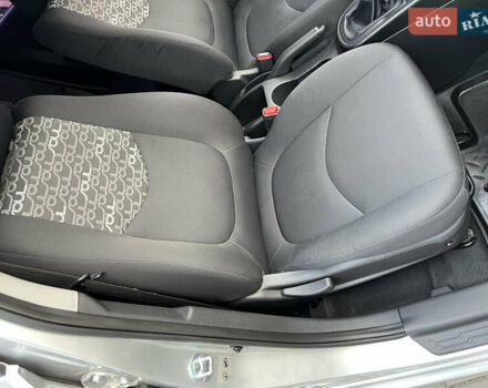 Серый Киа Soul, объемом двигателя 1.59 л и пробегом 83 тыс. км за 7950 $, фото 47 на Automoto.ua